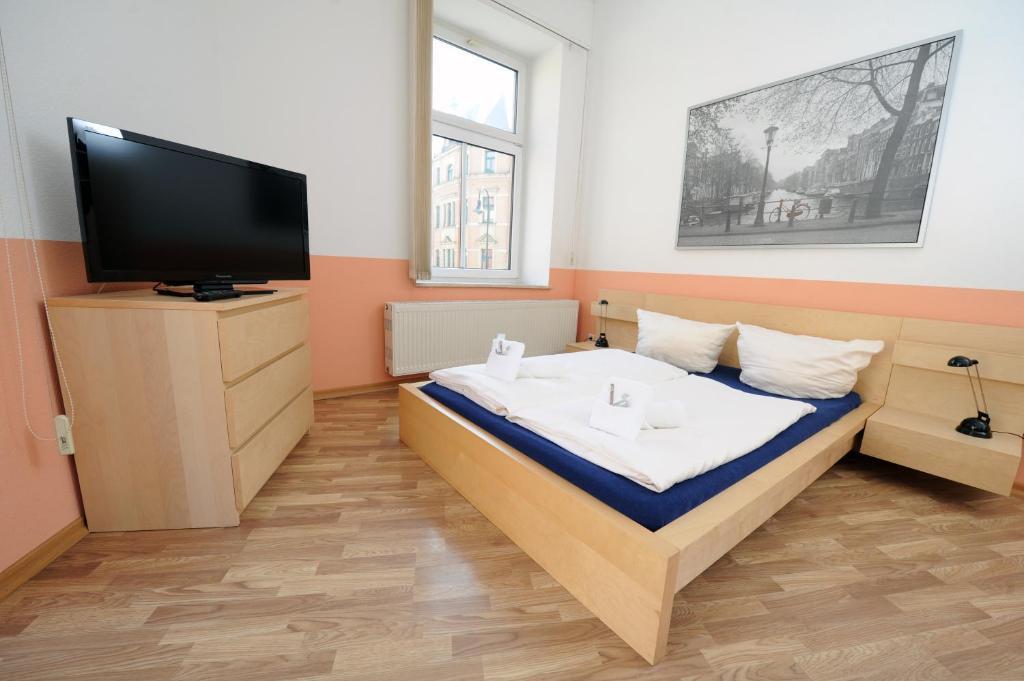 Hotel My Bed Dresden Zimmer foto
