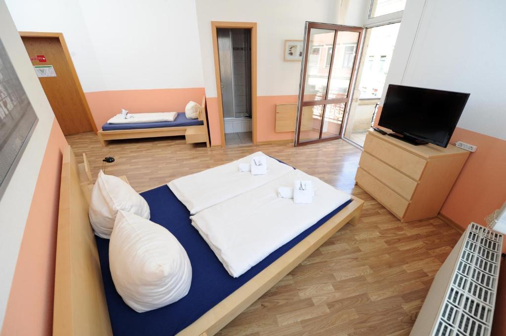 Hotel My Bed Dresden Zimmer foto