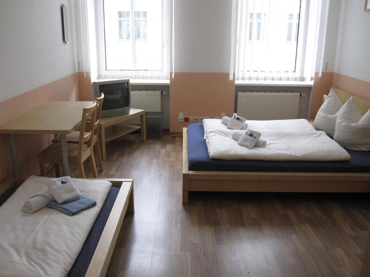 Hotel My Bed Dresden Exterior foto